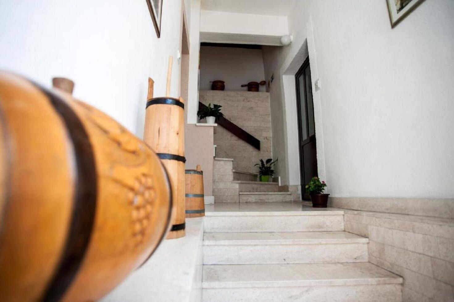 Apartments Verica - 15 M From Beach Krilo Екстериор снимка