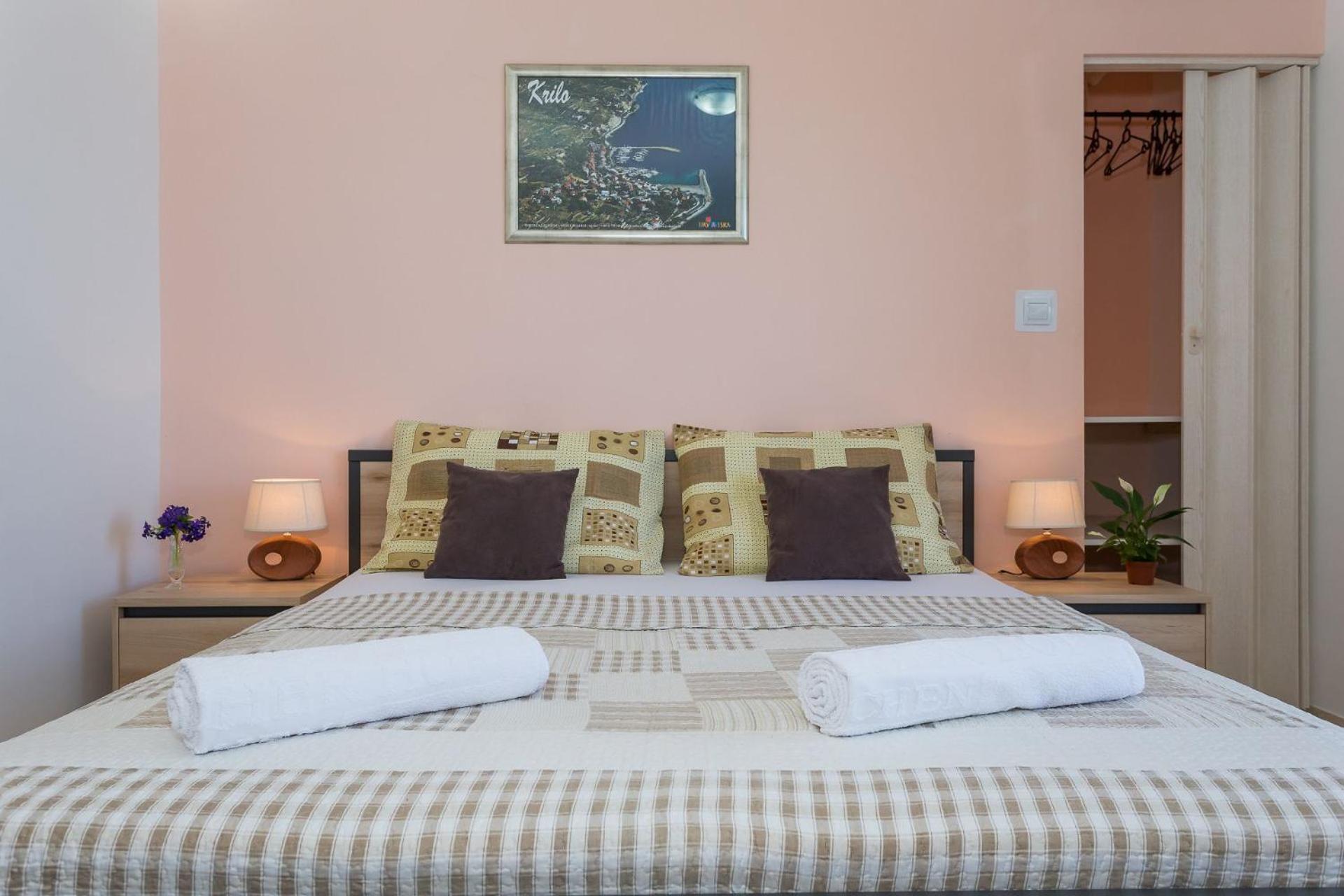 Apartments Verica - 15 M From Beach Krilo Екстериор снимка