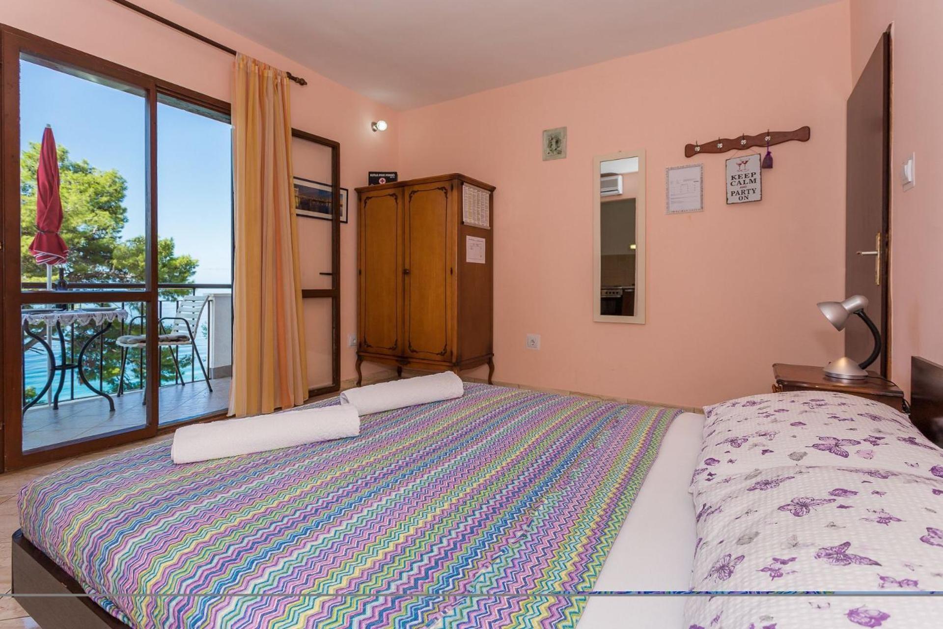 Apartments Verica - 15 M From Beach Krilo Екстериор снимка